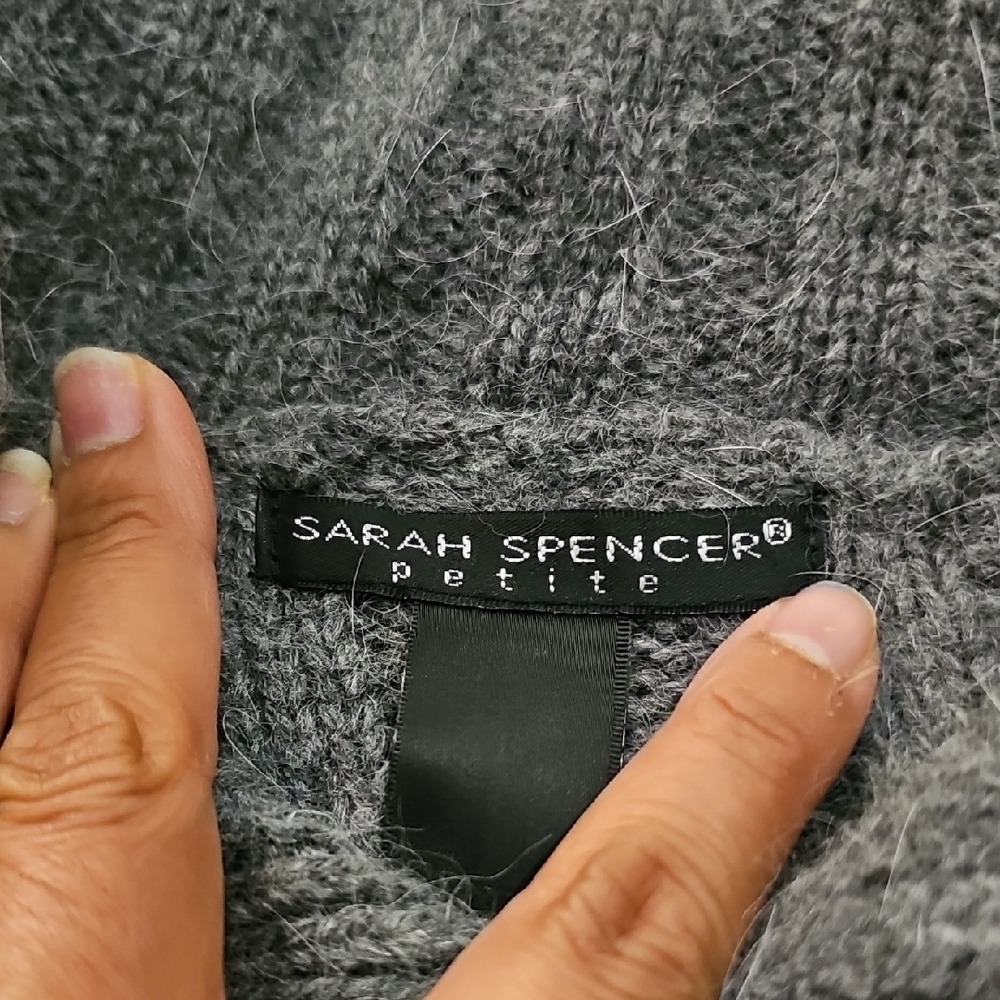 VINTAGE Charcoal Knit Sweater - Picture 2 of 6